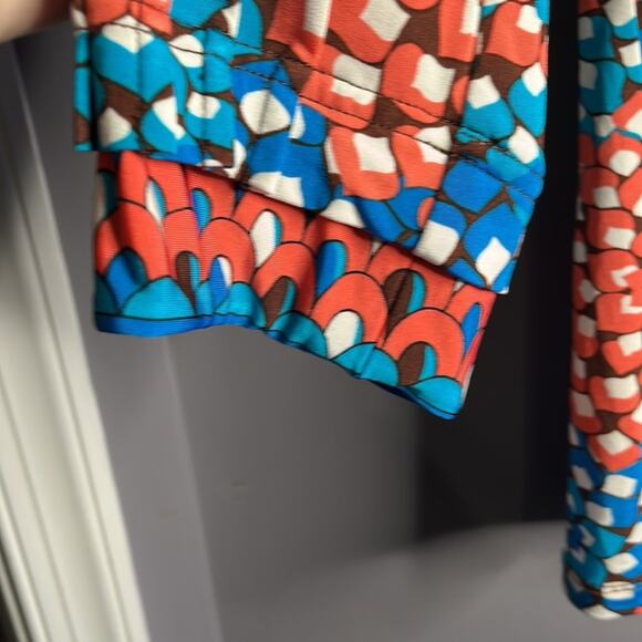 ECI Blue and Red Geometric Print Tunic Size Small - Picture 4 of 8